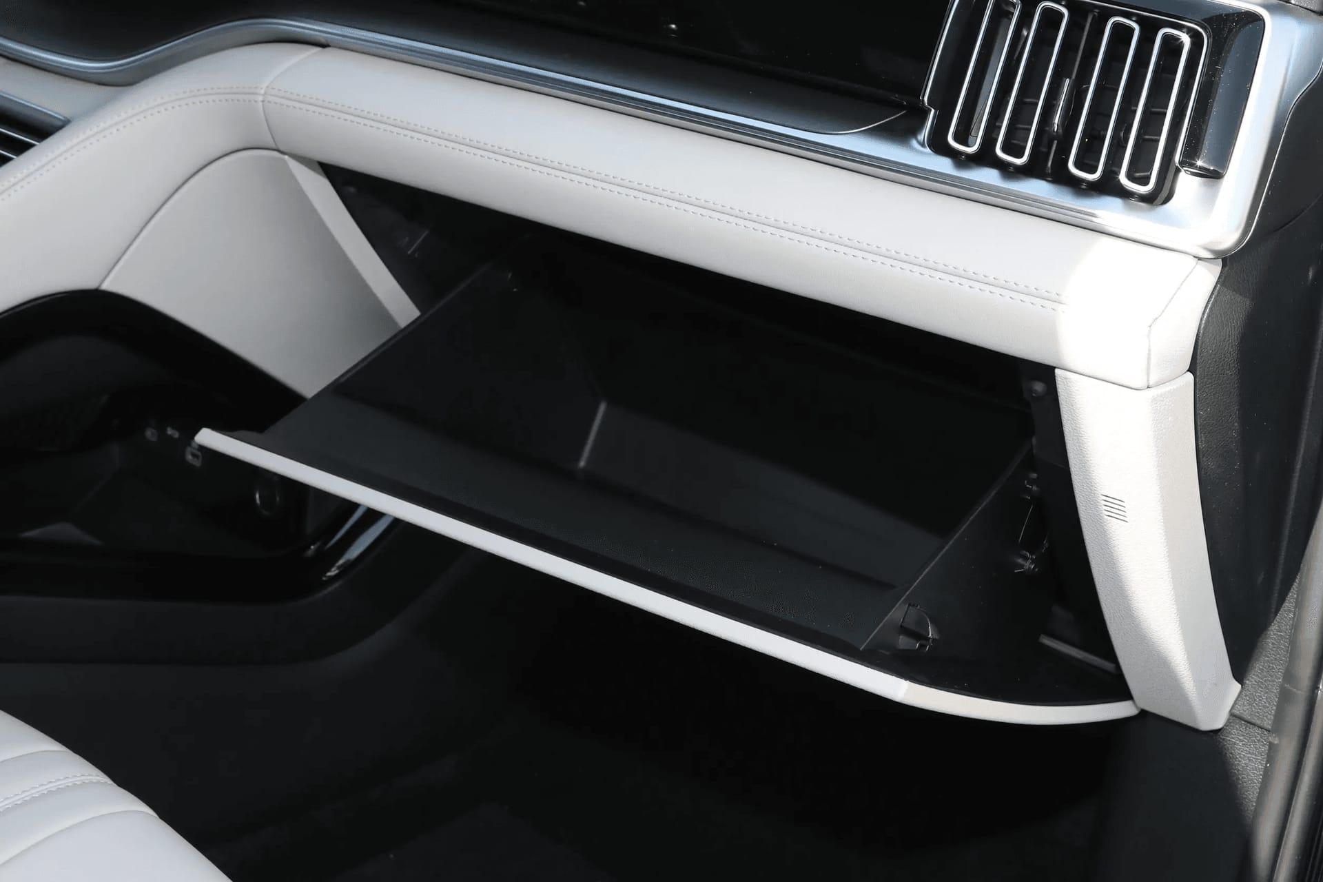 2025 BYD Song Plus Image 8